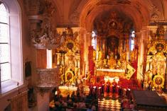 ischgl_Pfarrkirche_zum_St_Nikolaus.jpg