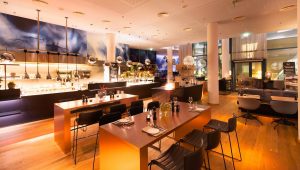 Restaurant H2O Hamburg • Stockholm Kitchen – Bar – Lounge