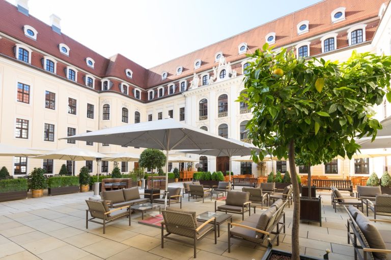 hotel-taschenbergpalais-kempinski-dresden-inner-courtyard.jpeg