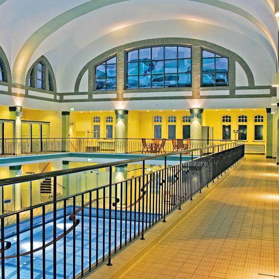 Baden & Wassersport MünsterTherme, Düsseldorf Berlin