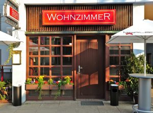 Das "Wohnzimmer" ist Hannovers neues Pub hinterm Theater am Aegi für ausgefallene Bierspezialitäten aus Deutschland, Belgien und Großbritannien