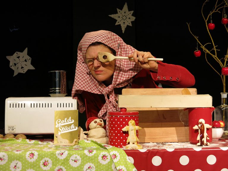 Theater Lakritz zeigt: "Frau Holle" (3+)