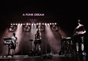 Playing on Nerves. A Punk Dream