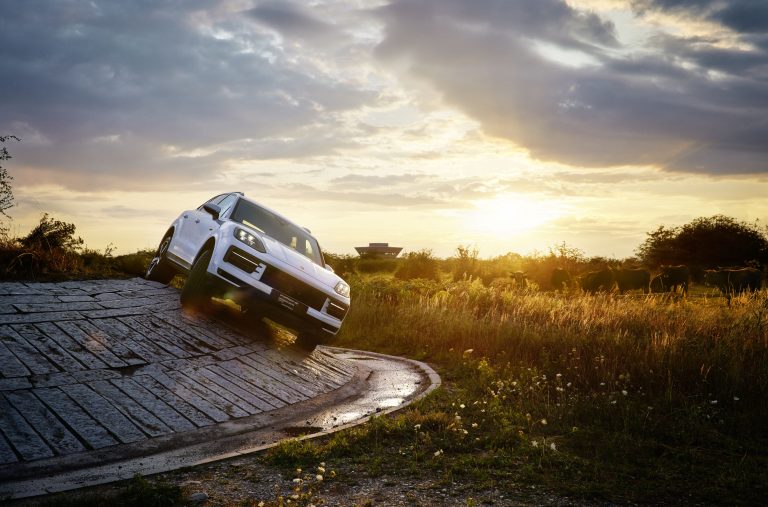 Pilot Offroad im Porsche Experience Center Leipzig