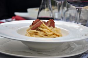 03-Spaghetti di Gragnano alla carbonara 02.jpg